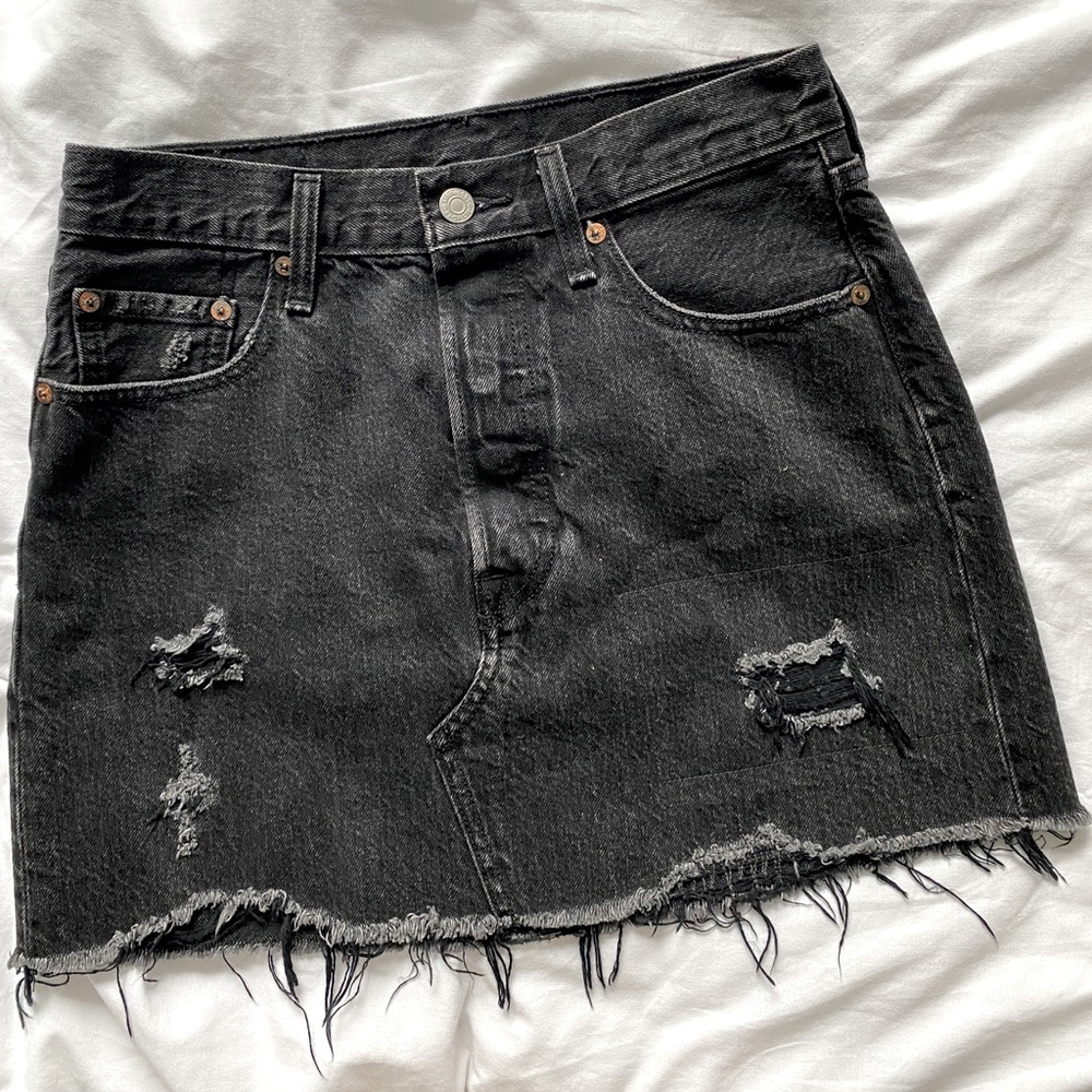 Levi’s Deconstructed Black Cutoff Denim Skirt